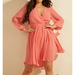 NWT Guess by Marciano Flowy Palmer Dress in Fresa Coral Long Sleeve Size 6